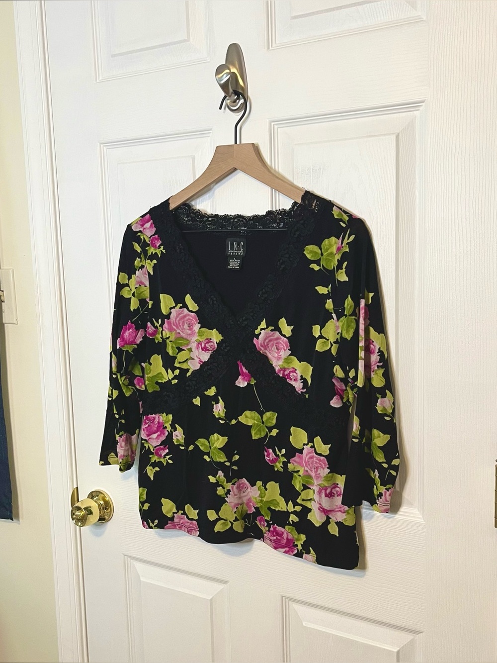 ✧･ﾟvtn floral black lace top